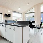 5 Star Holiday Home In Grossenbrode Semesterbostad