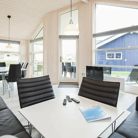 Prázdninový dům Tranquil Holiday Home Near Sea