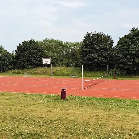 Tranquil Holiday Home Near Sea