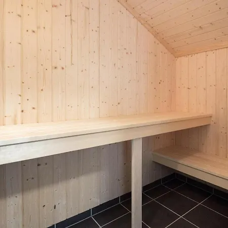 Prázdninový dům Tranquil Holiday Home Near Sea *